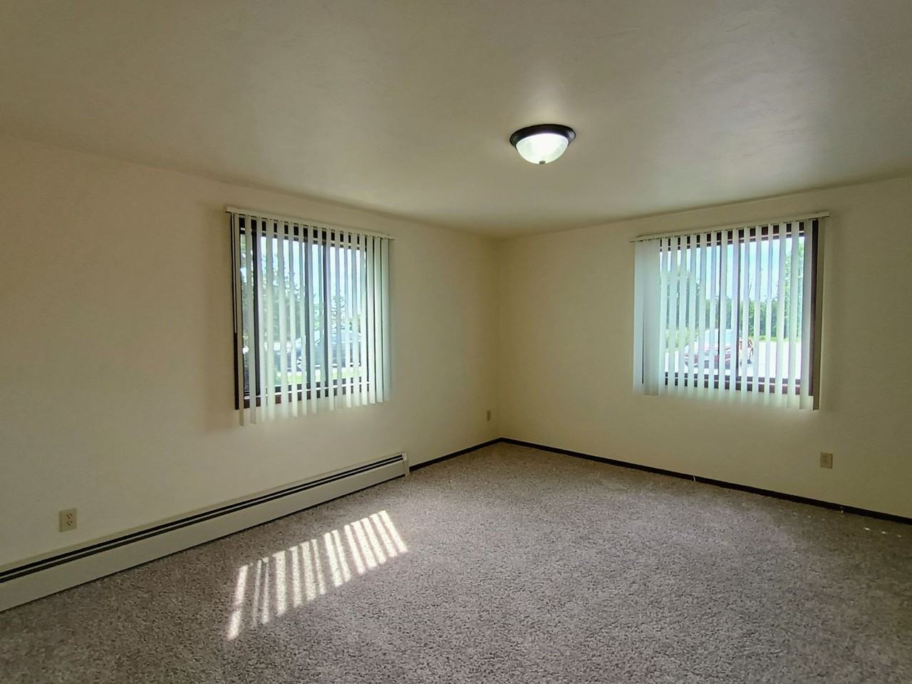 Windsor Heights - Photo 7 of 50