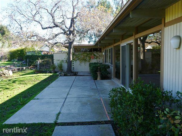 605 San Roque Rd - Photo 2 of 9