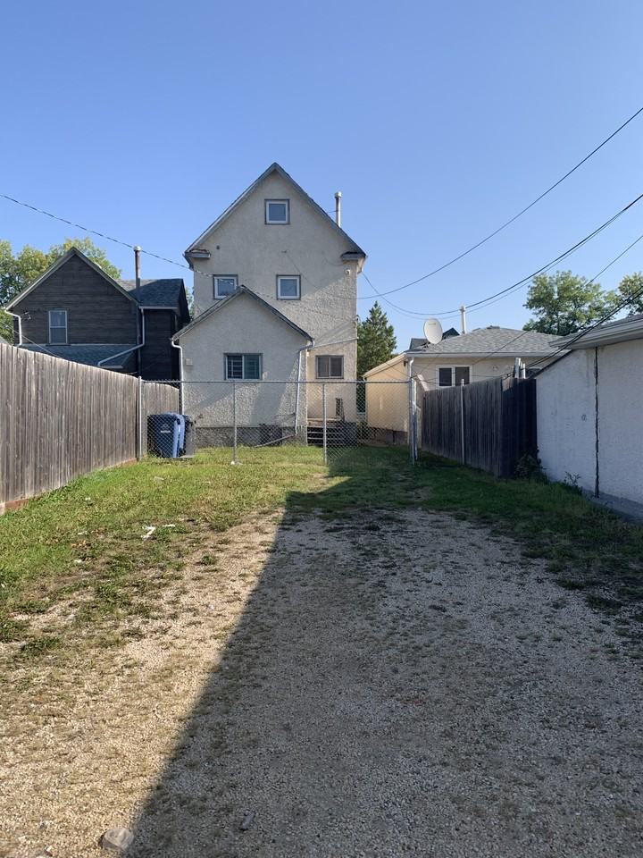 744 Elgin Ave - Photo 2 of 34