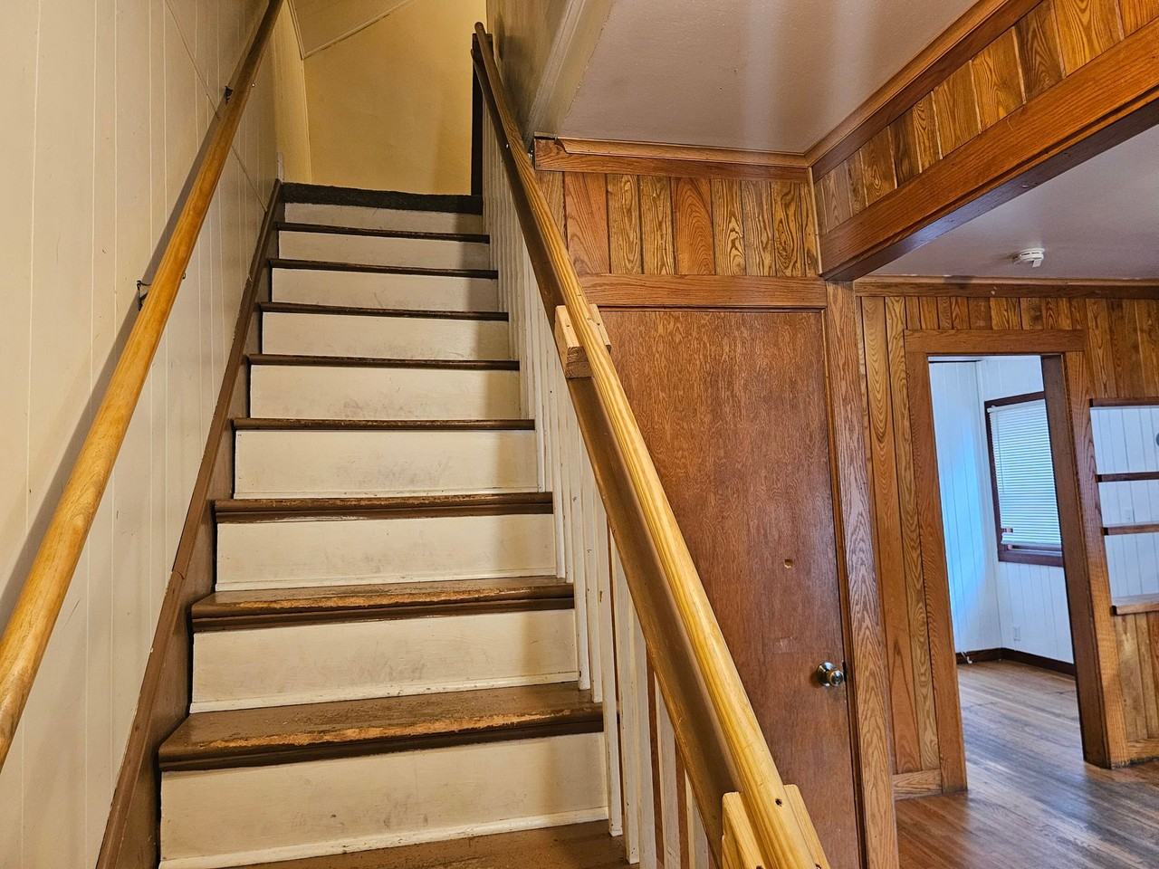 612 11th Ave Se - Photo 3 of 50