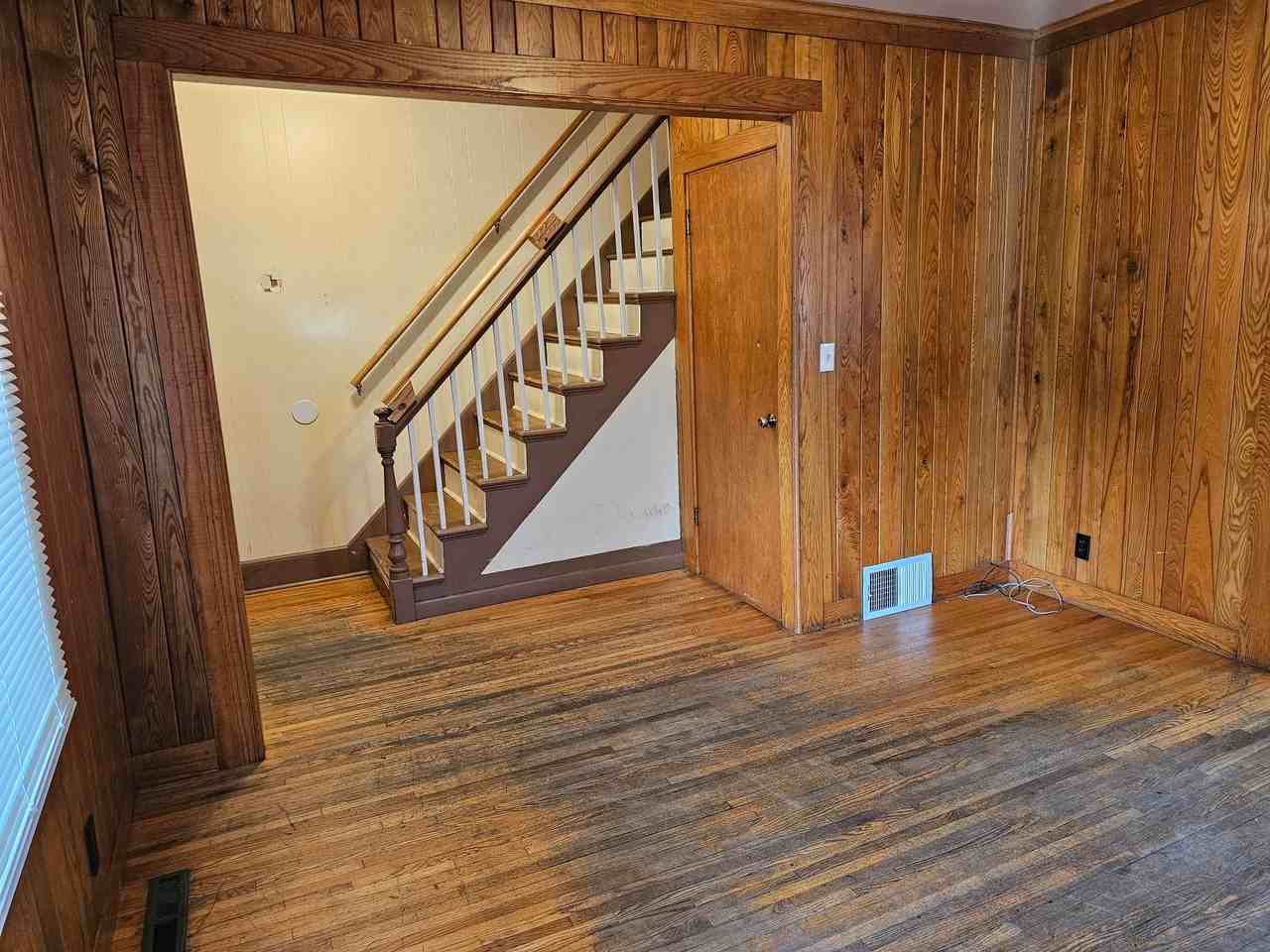 612 11th Ave Se - Photo 7 of 50