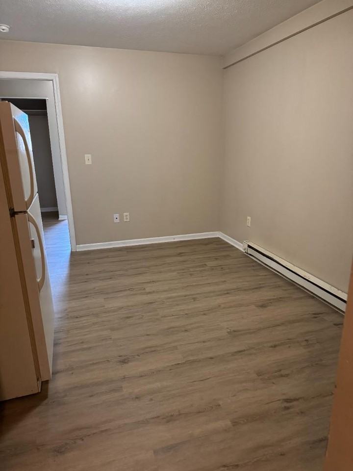 105 E Front St - Photo 3 of 5