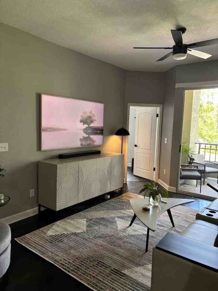 708 Promenade Pl - Photo 4 of 20