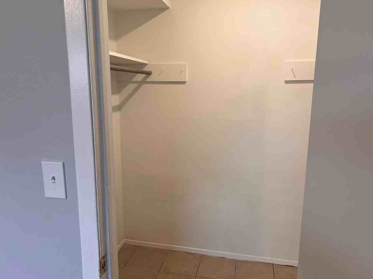 The Oaks Apartments - Photo 6 of 16
