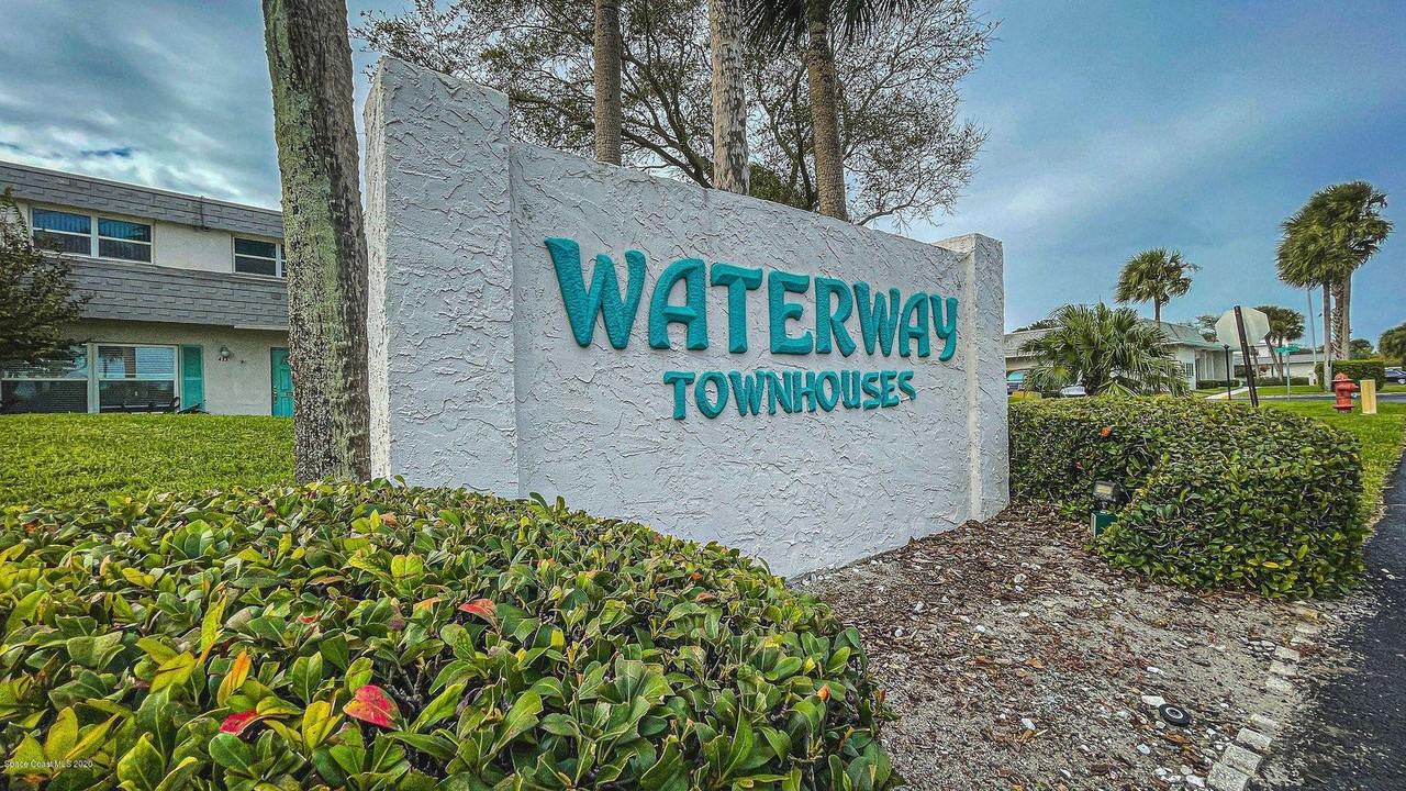 442 Dove Ln - Photo 3 of 20