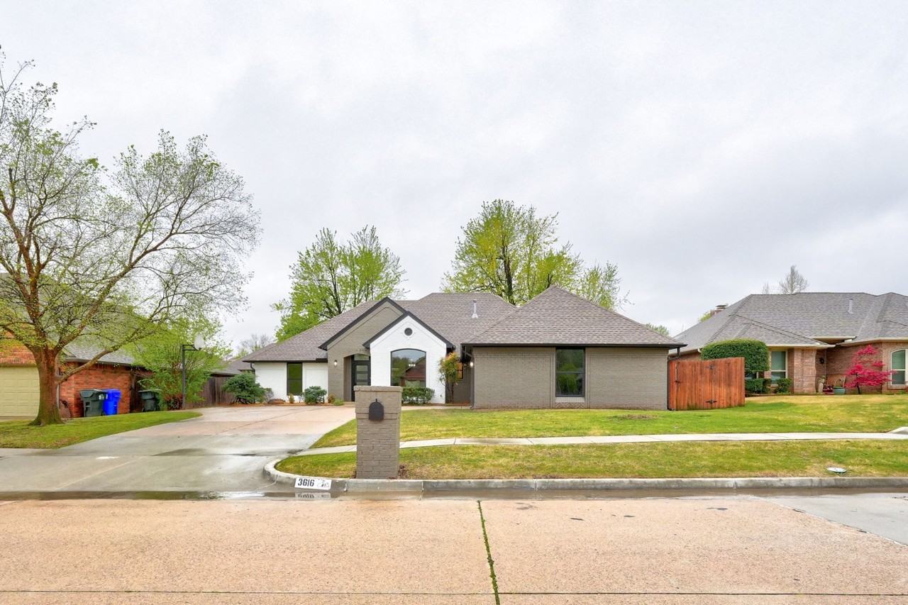 3616 Burlington Dr - Photo 4 of 20