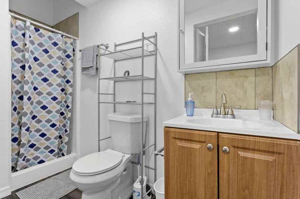 5140  Countryside Court - Photo 4 of 5