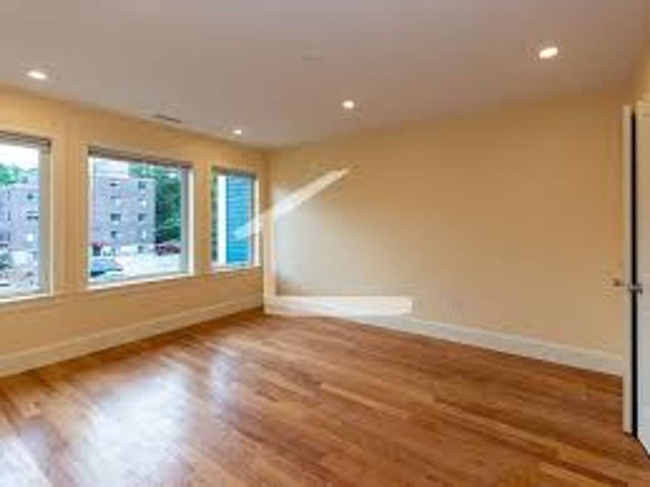 118 Tremont St - Photo 6 of 31