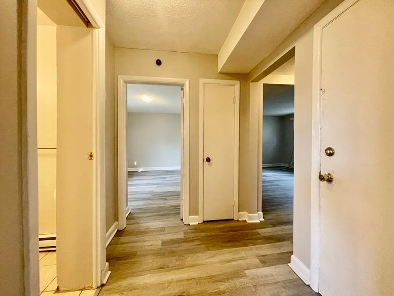 3483 St. Joseph Blvd - Photo 2 of 10