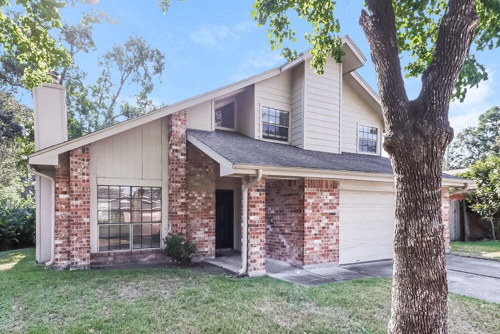 18711 Droitwich Dr - Photo 4 of 17