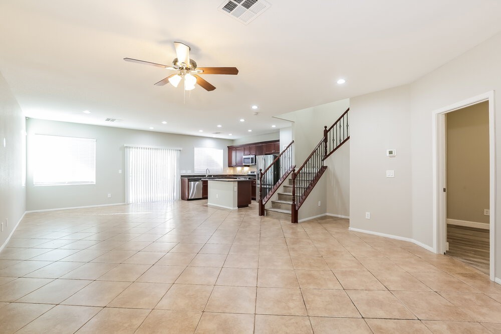 9775 Pan Falls St - Photo 4 of 17