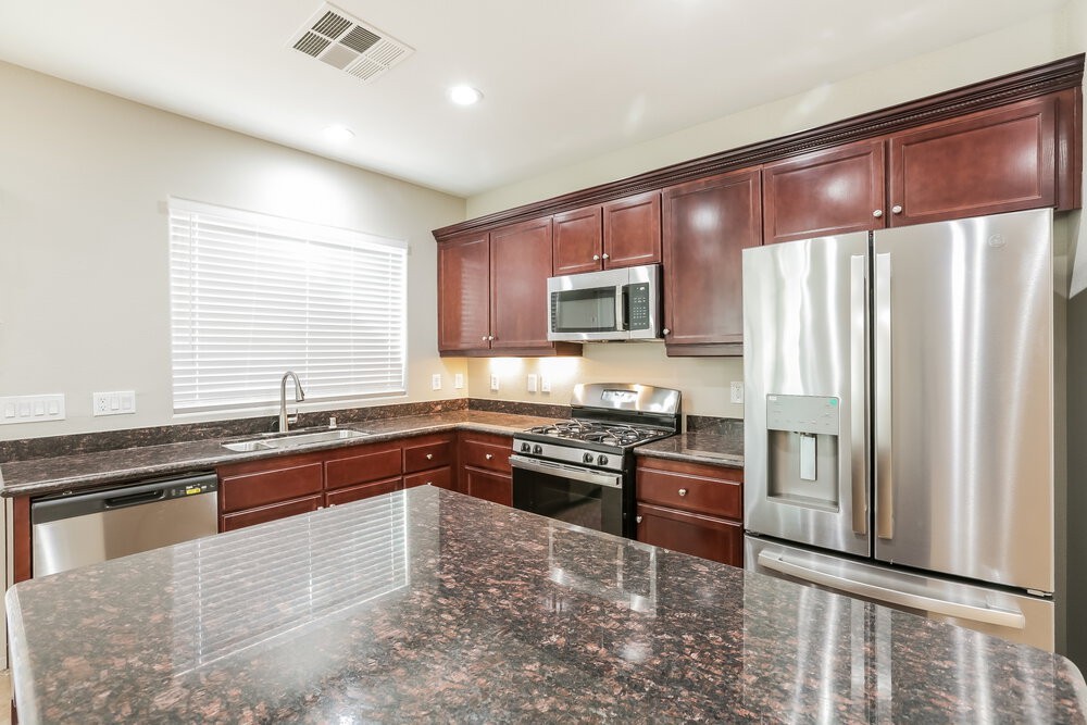 9775 Pan Falls St - Photo 6 of 17