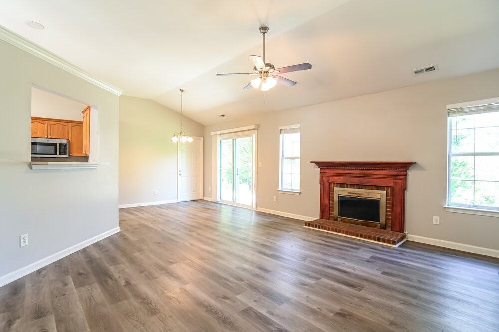3705 Arthur St - Photo 5 of 16
