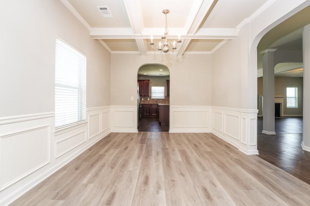 304 Brittney Cv - Photo 6 of 17