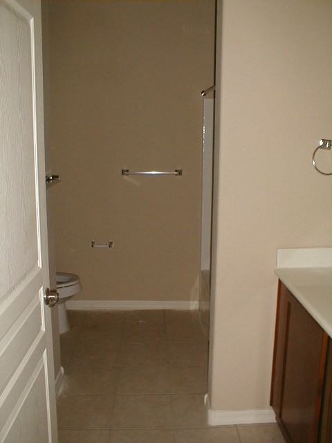 1117 E 8th St - Photo 7 of 12