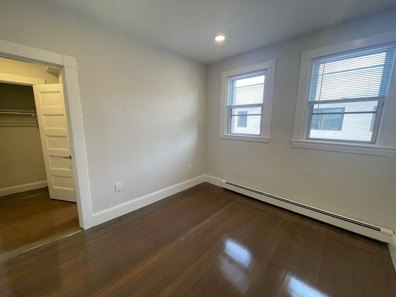 447 Centre St - Photo 6 of 13