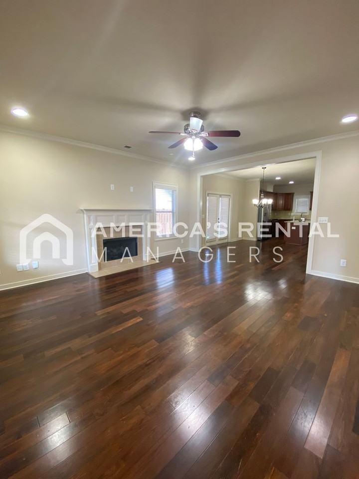 1607 Chace Terrace - Photo 2 of 25