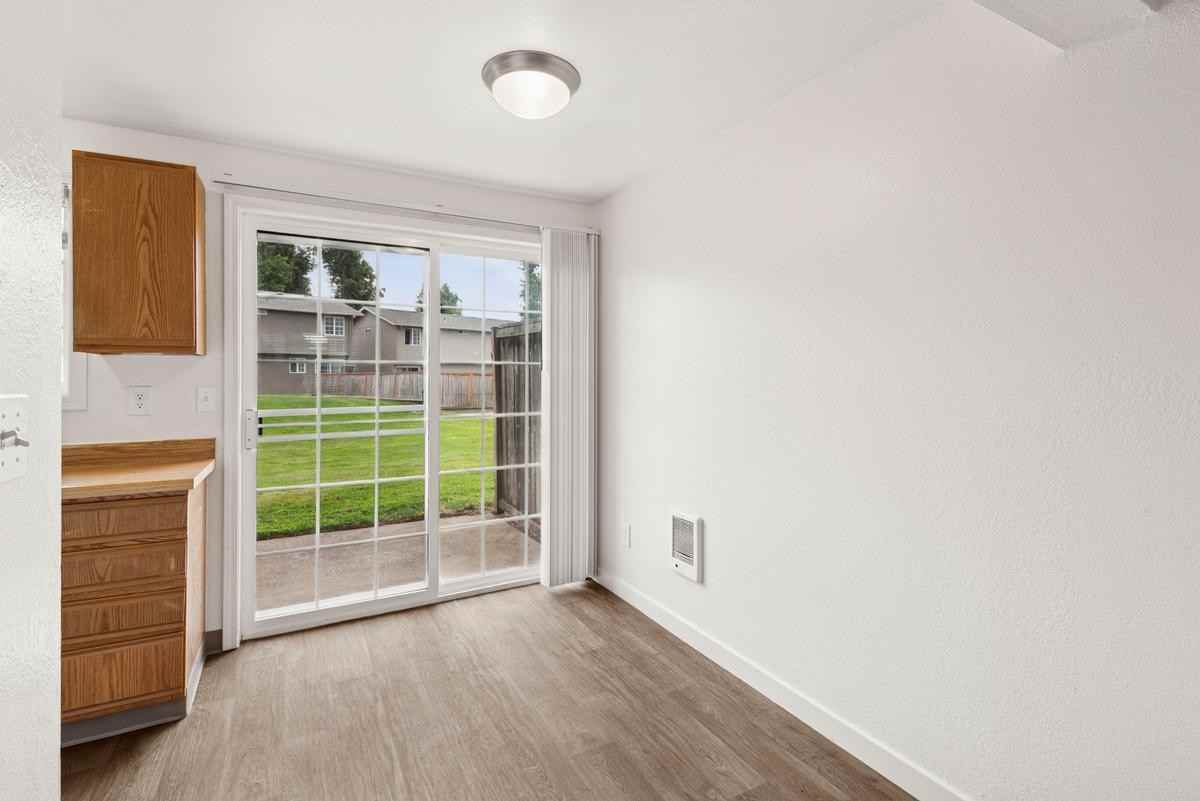 4086 B St - Photo 4 of 10