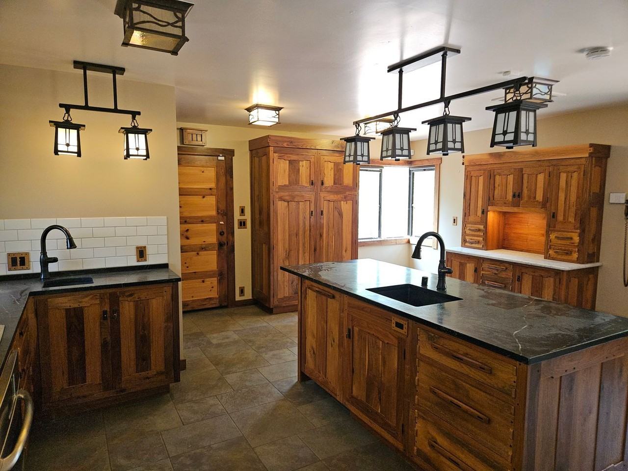 120 Arroyo Way - Photo 4 of 19