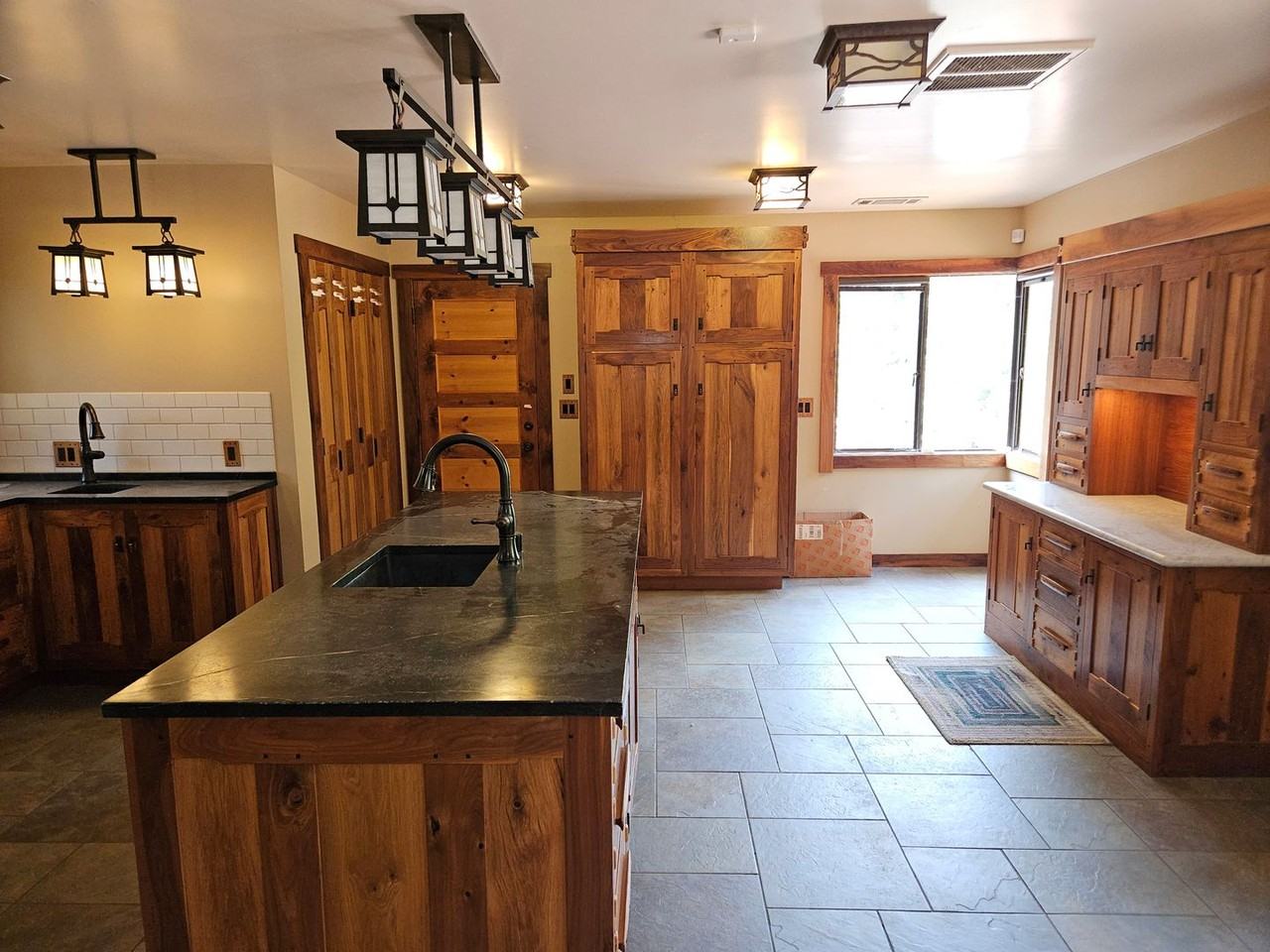 120 Arroyo Way - Photo 5 of 19