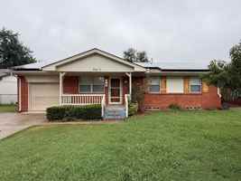 featured image of 5417 Nw 46th Ter