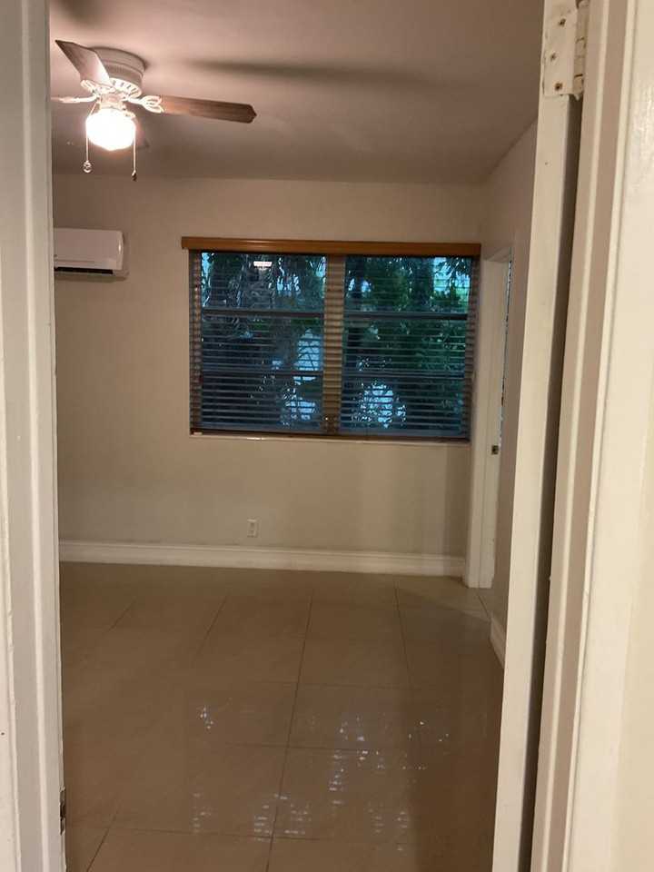 1931 Northeast 51st Street - Photo 5 of 12