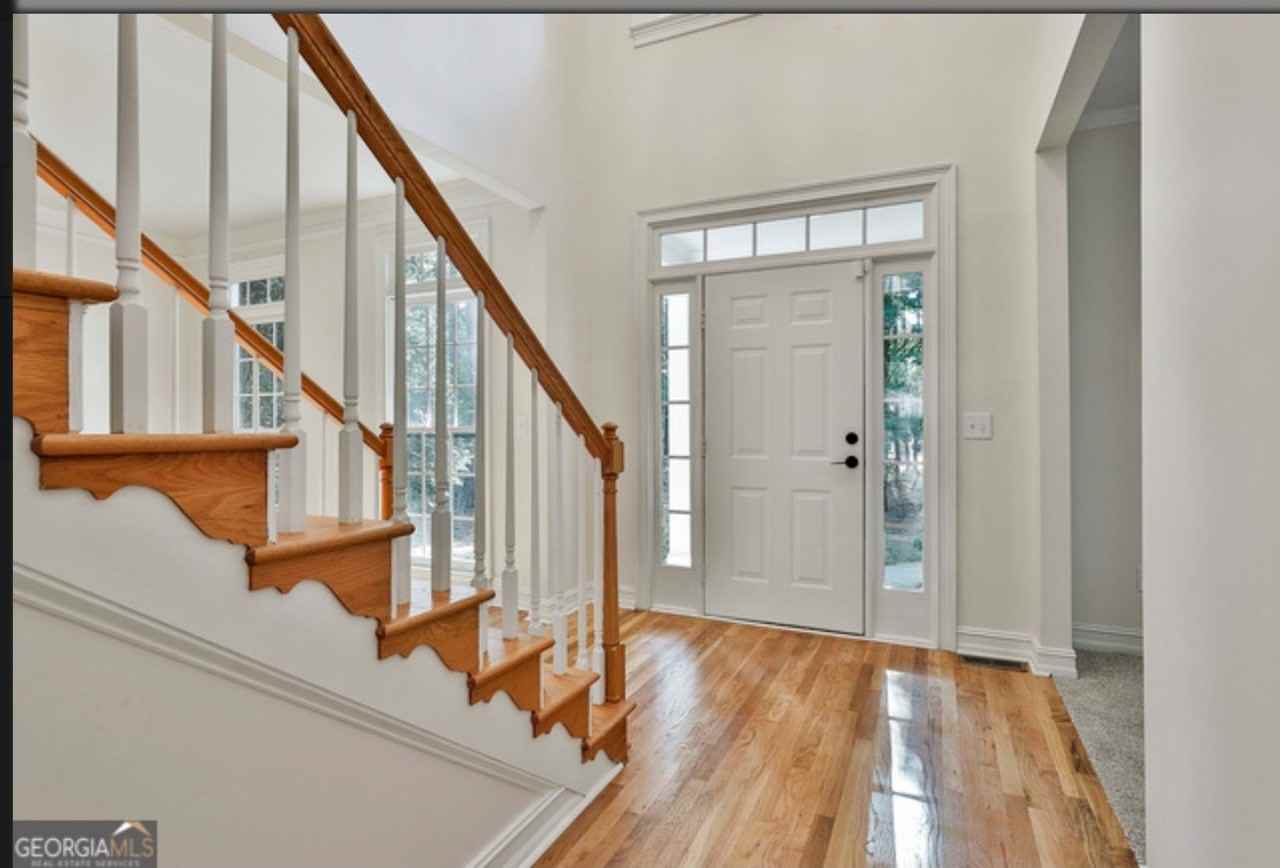 1202 Loxley Cir - Photo 6 of 50