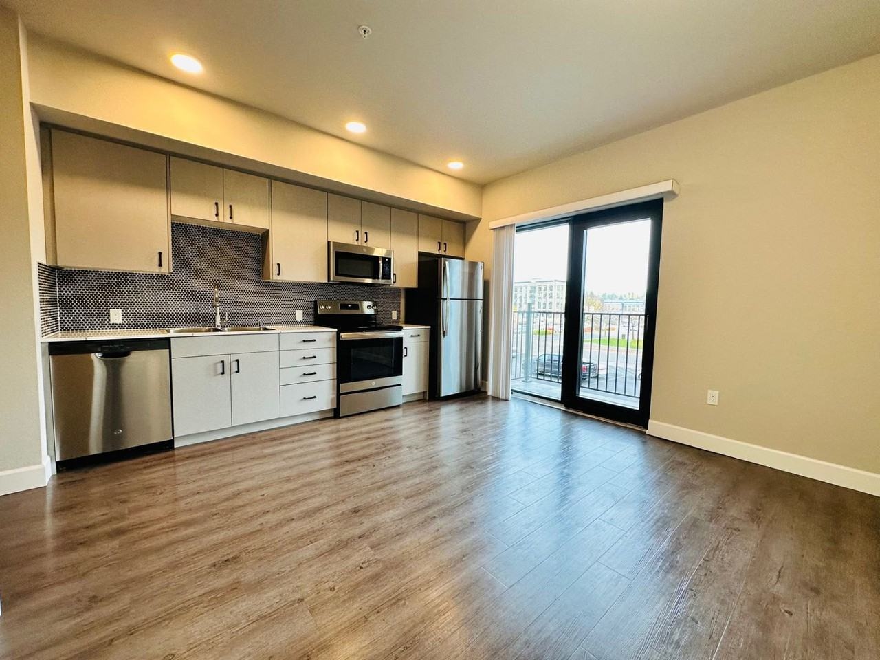 Views on Fifth - Photo 3 of 30