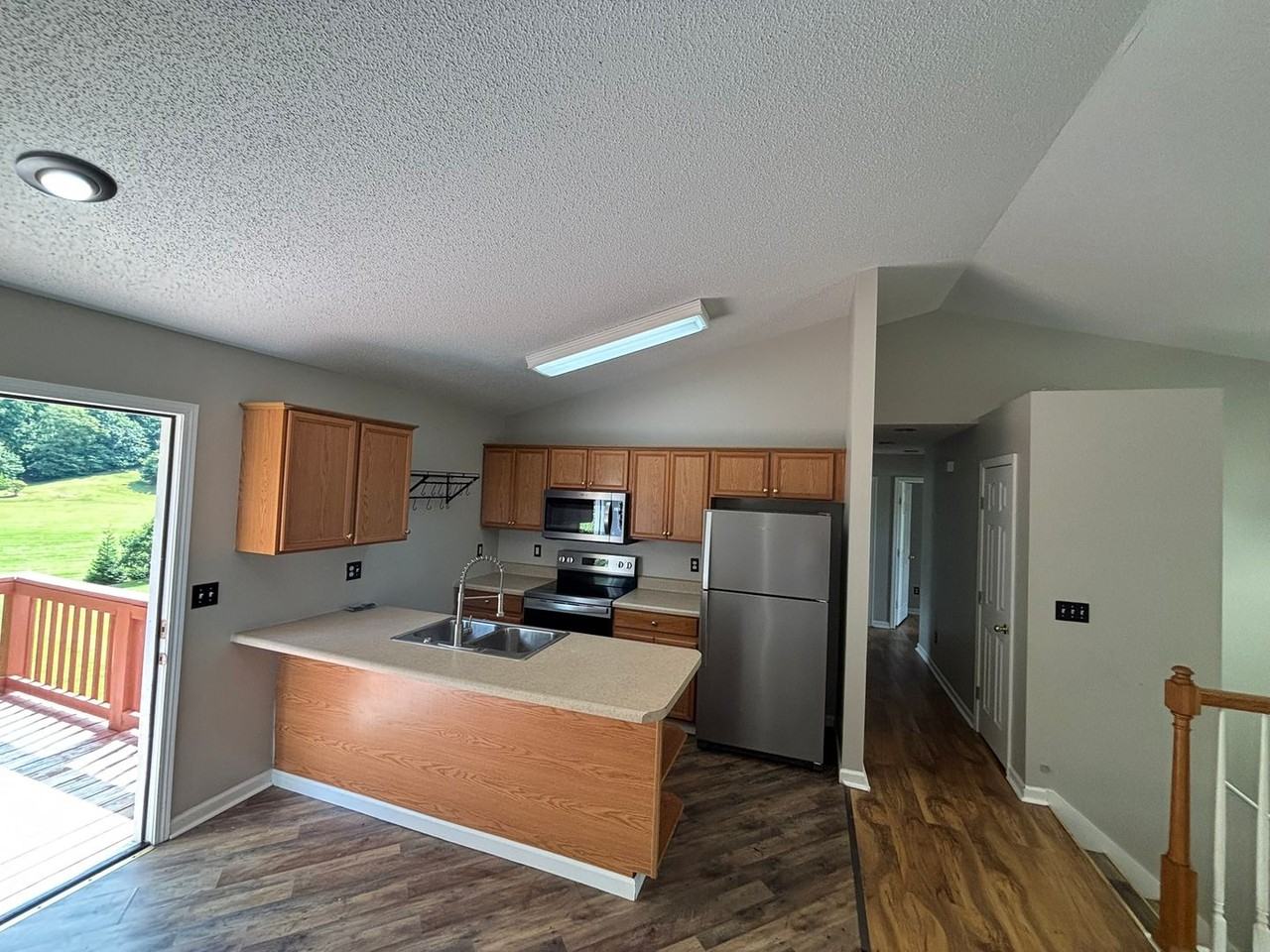 153 Meadowlark Drive - Photo 4 of 11