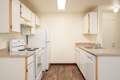 11999 Sw Tualatin Rd - Photo 1 of 1