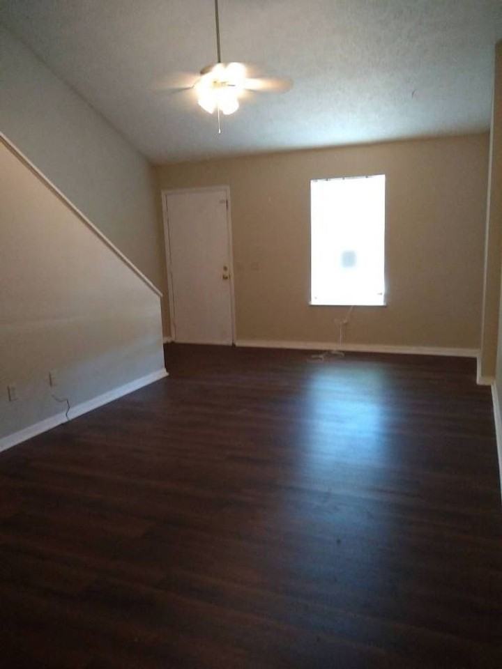 4551 Cedar St #C - Photo 4 of 14