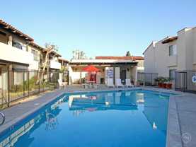 Tustin Plaza - Photo 1 of 1