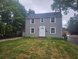 922 E Crain Ave - Photo 1 of 1
