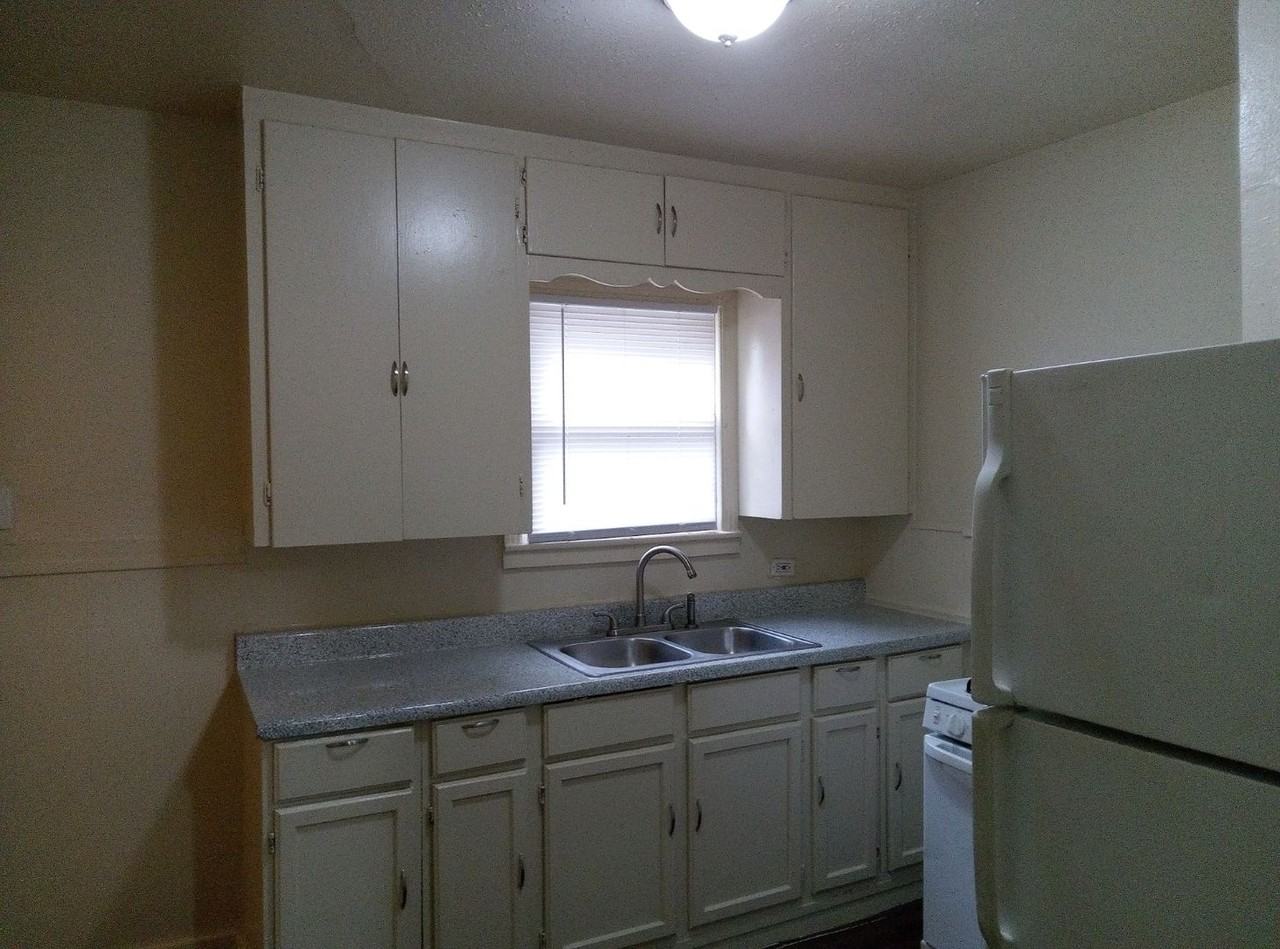 2014 E Crockett St - Photo 5 of 7