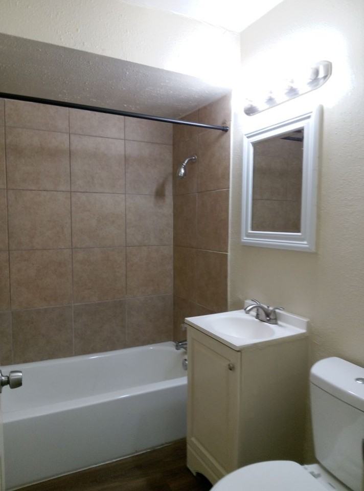 2014 E Crockett St - Photo 7 of 7