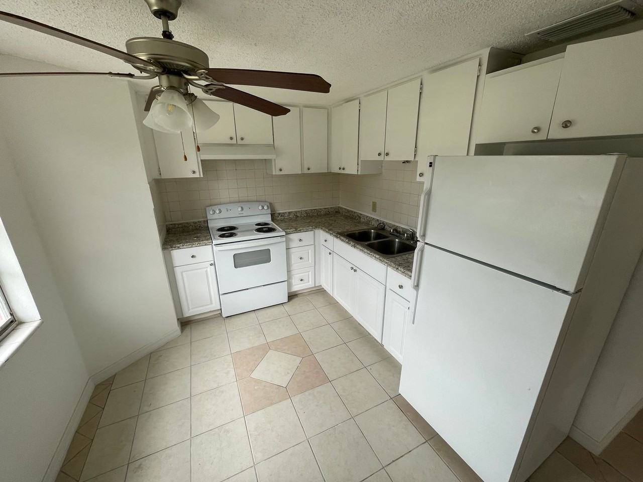 5311 Avery Road - Photo 5 of 12