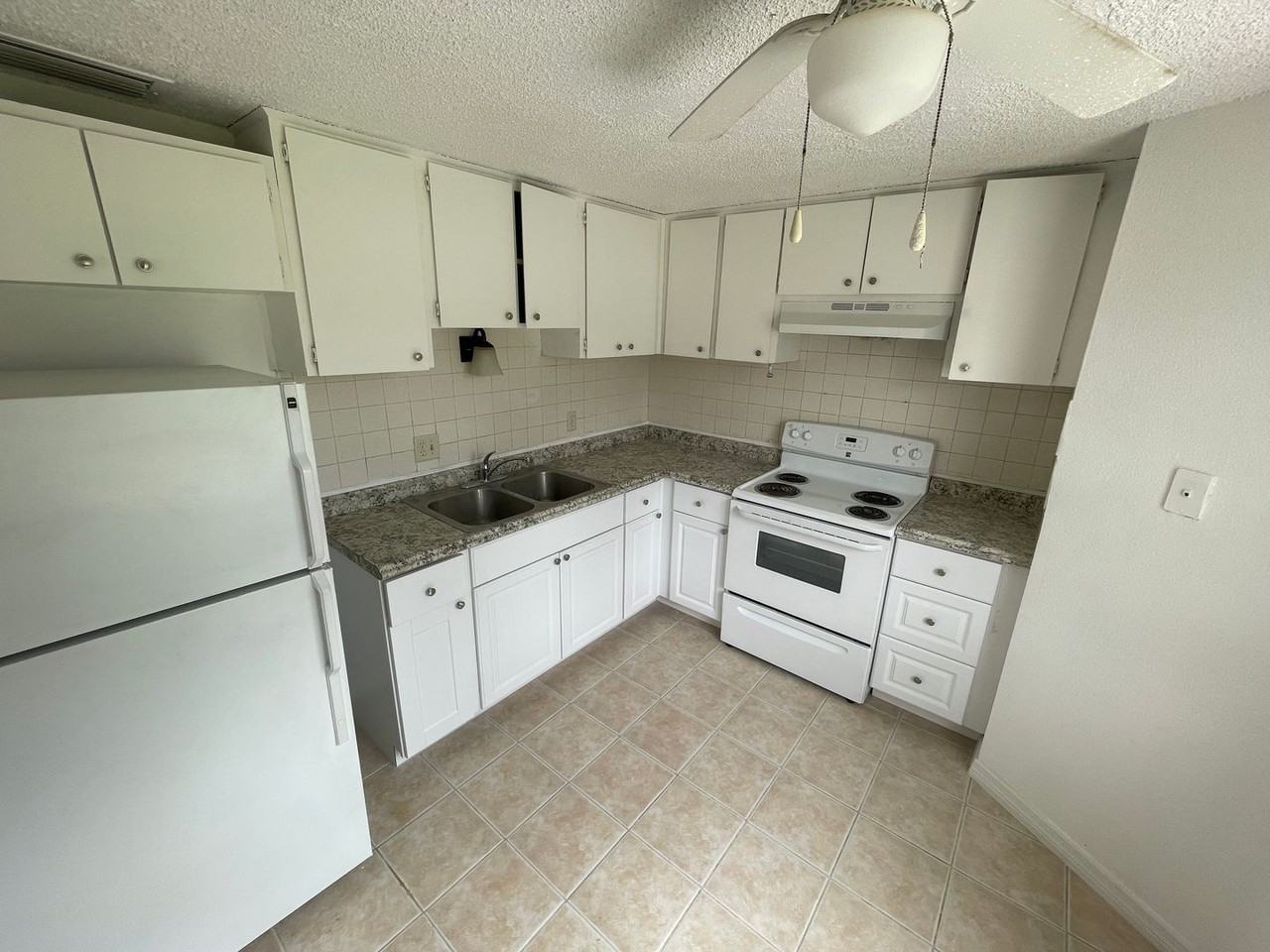 5313 Avery Road - Photo 5 of 12