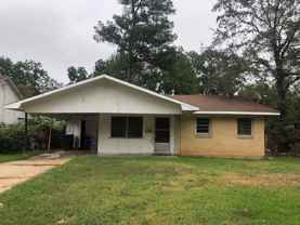 7123 Wyngate Blvd - Photo 1 of 1