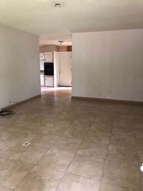 7123 Wyngate Boulevard - Photo 2 of 10