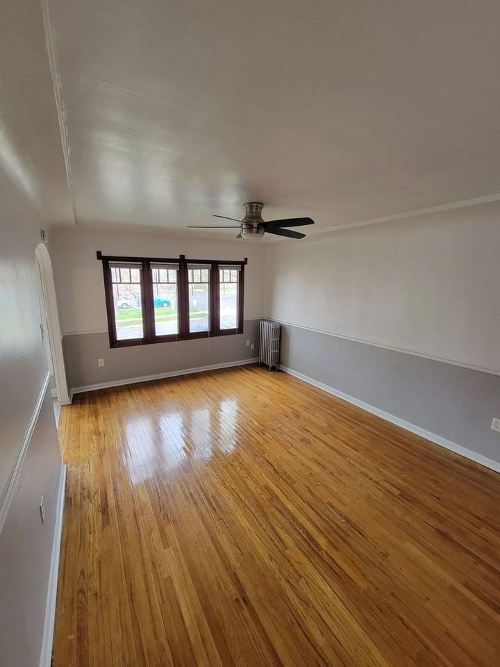 Graylynn Apartments - Photo 2 of 21