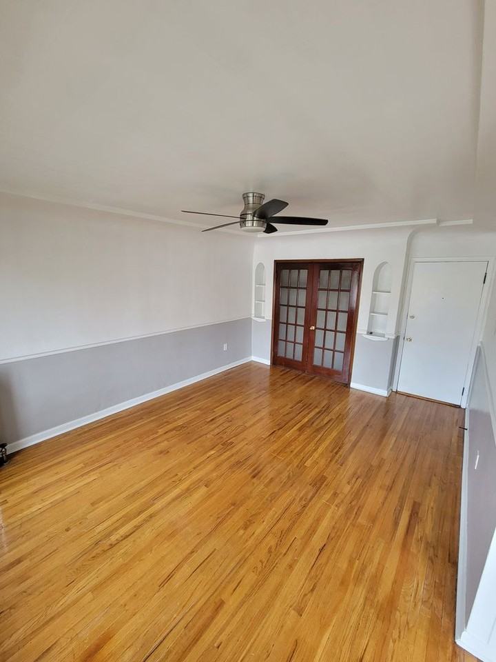 Graylynn Apartments - Photo 3 of 21