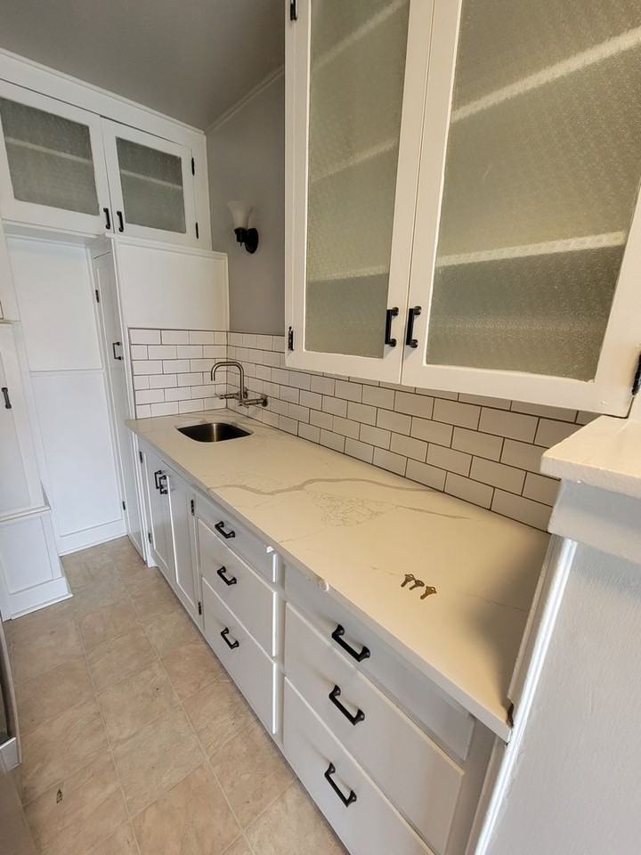 Graylynn Apartments - Photo 4 of 21