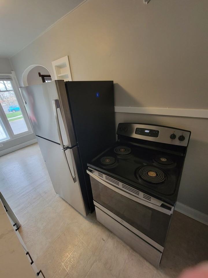 Graylynn Apartments - Photo 5 of 21