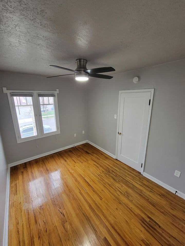 Graylynn Apartments - Photo 6 of 21