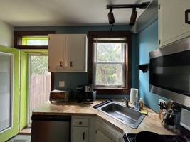 featured image of 222 W Walnut St