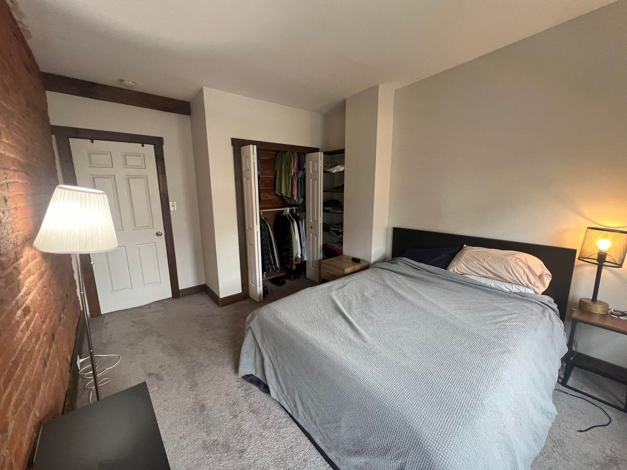 222 West Walnut Street - Photo 3 of 18