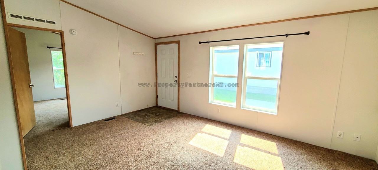 122 Sunlight Ave - Photo 3 of 13