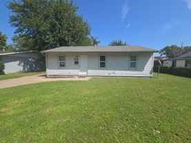5228 S Ash St - Photo 1 of 1