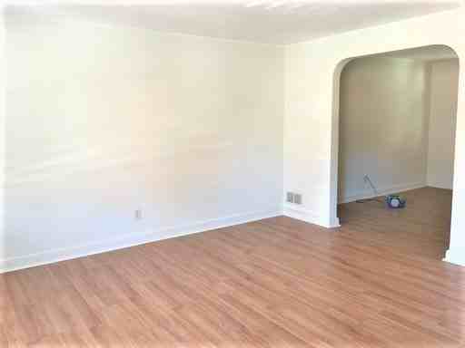 736 Mckenzie St - Photo 3 of 14