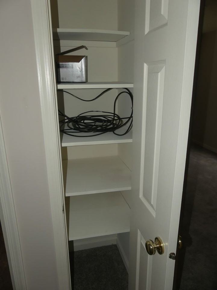 12 Compton Ct - Photo 2 of 18